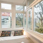 Modern Hotel *